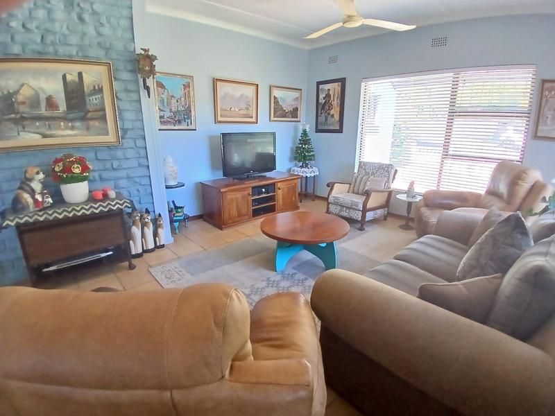 3 Bedroom Property for Sale in Stilbaai Wes Western Cape